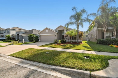 8439 Hunters Fork Loop, Ruskin, FL 33573 - photo 2