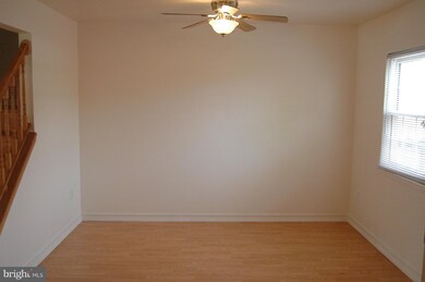 12308 Boncrest Dr, Reisterstown, MD 21136 - photo 4