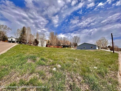 903 Steele Ct, Craig, CO 81625 - photo 2