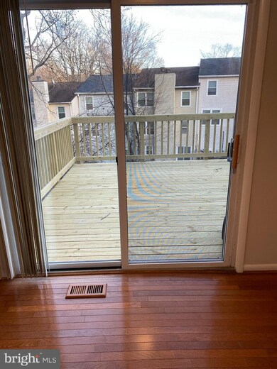 11713 Summer Oak Dr, Germantown, MD 20874 - photo 5