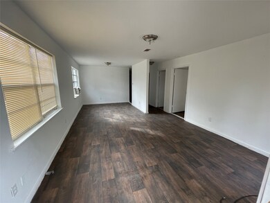 2417 Carmel St, Houston, TX 77091 - photo 3