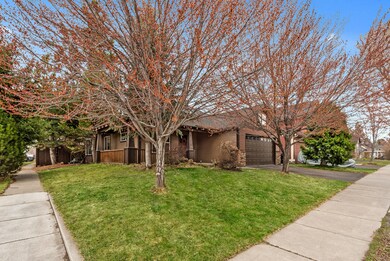 61476 Brosterhous Rd, Bend, OR 97702 - photo 2