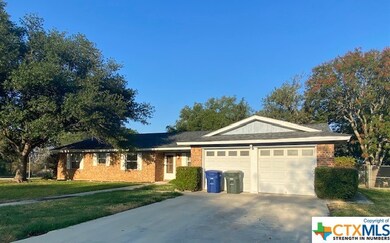 706 Ash St, Copperas Cove, TX 76522 - photo 2