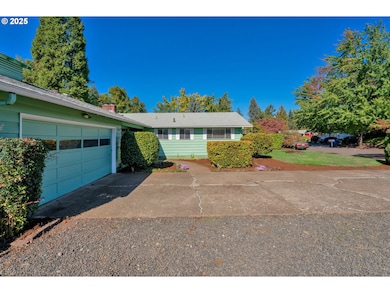 1764 Dalton Dr, Eugene, OR 97404 - photo 4