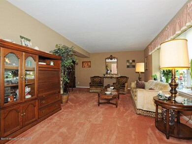 005_Living Room