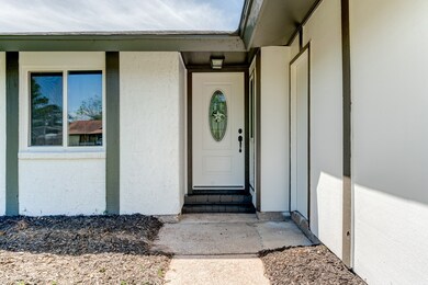 16806 Hibiscus Ln, Friendswood, TX 77546 - photo 4