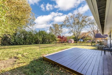 849 Castro Ln, Cincinnati, OH 45246 - photo 4