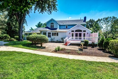 47_House Front-25