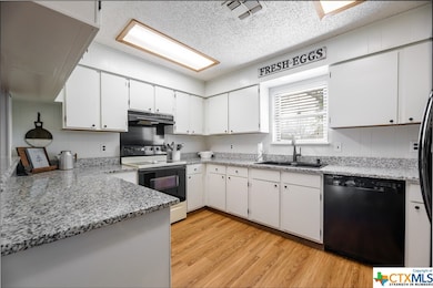 1303 Tulip Ln, New Braunfels, TX 78130 - photo 5