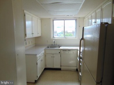 3258 Gleneagles Dr, Silver Spring, MD 20906 - photo 6