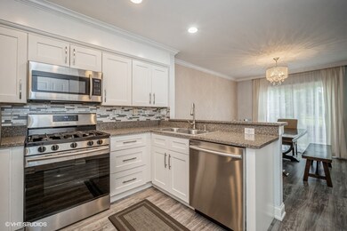 798 Old Checker Rd unit C2, Buffalo Grove, IL 60089 - photo 3