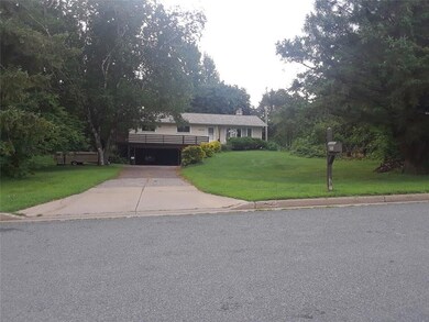 2731 Crestwood Rd, Eau Claire, WI 54703 - photo 2