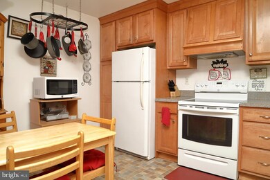 33 Linden St, Leola, PA 17540 - photo 4