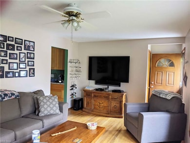 331 Gayle Dr, Sheffield Lake, OH 44054 - photo 4