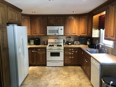 68 Airport Rd, Dudley, MA 01571 - photo 4