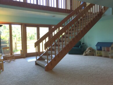 4660 Stonewood Dr, Middleton, WI 53562 - photo 7