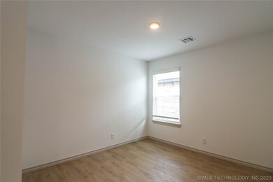 2426 W Charleston St, Broken Arrow, OK 74011 - photo 7