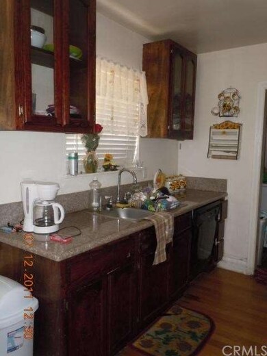 KITCHEN LEFT SIDE VIEW