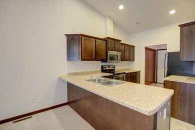 BREAKFAST BAR OVERHANG, CROWN MOLDING