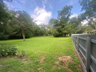 Flat Back Yard
