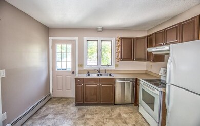 18 Eileen Ln, Enfield, CT 06082 - photo 4