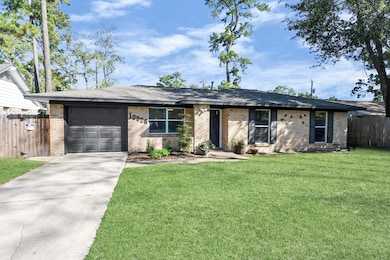 10526 Hollyglen Dr, Houston, TX 77016 - photo 4