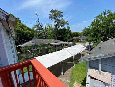 328 1/2 Moody St unit GAR APT, Houston, TX 77009 - photo 7