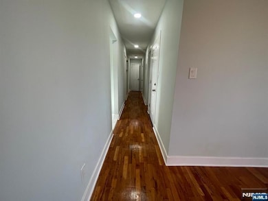 85 Grove St unit 2, South Hackensack, NJ 07606 - photo 4
