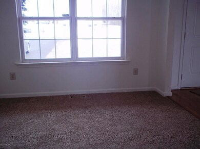 2200 Bowwood Ct, East Stroudsburg, PA 18301 - photo 7