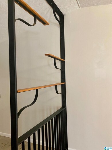 520 Meharg St, Weaver, AL 36277 - photo 4