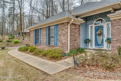 104 Davenport Cir-8