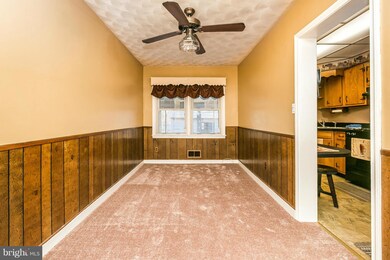 2129 Firethorn Rd, Middle River, MD 21220 - photo 6