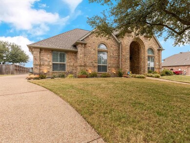 1404 Wedgewood Dr, Cleburne, TX 76033 - photo 3