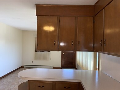 25 Cedar St, Ludlow, MA 01056 - photo 7