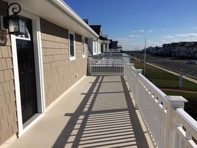 118 Lincoln Ave unit 2nd Floor, Avon By the Sea, NJ 07717 - photo 6