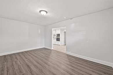 4729 Paradise Ln, Houston, TX 77048 - photo 6