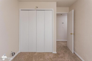 16-2211 Sentry Dr B8 Anchorage AK-l