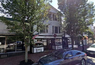 80 Main St unit 3, Amesbury, MA 01913 - photo 2