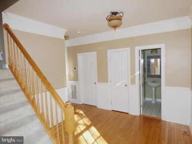 21514 Manor View Cir, Germantown, MD 20876 - photo 4