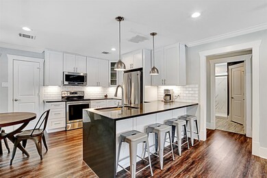 Open Kitchen