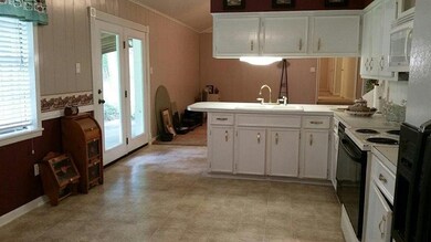 403 Holiday Cir, Pineville, LA 71360 - photo 6