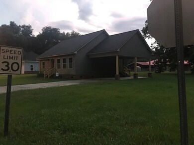 221 S Scott St, Camilla, GA 31730 - photo 2