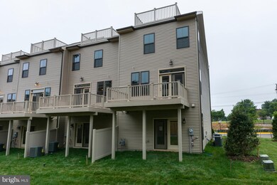 3707 Ambrose Hills Rd, Falls Church, VA 22041 - photo 2