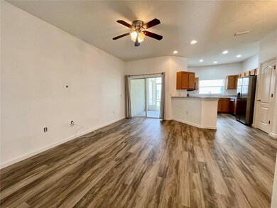 9904 Venetian River Way, Tampa, FL 33619 - photo 3