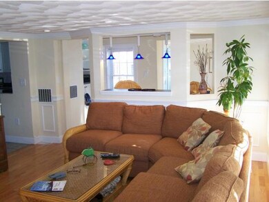 CORNER TUB IN MASTER B