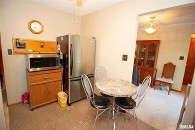 1728 Middle Rd, Bettendorf, IA 52722 - photo 6