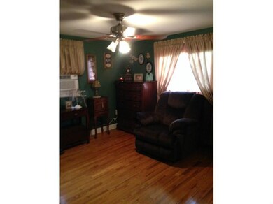 24 Montcalm Rd, Warwick, RI 02889 - photo 6