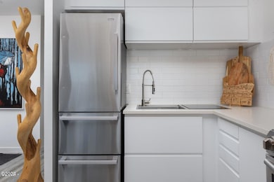 500-600 Refrig,sink,cabinet dishwasher