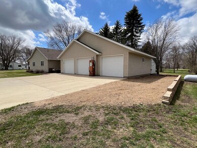 1627 3rd St SE, Alexandria, MN 56308 - photo 2