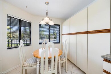 Eat in breakfast nook